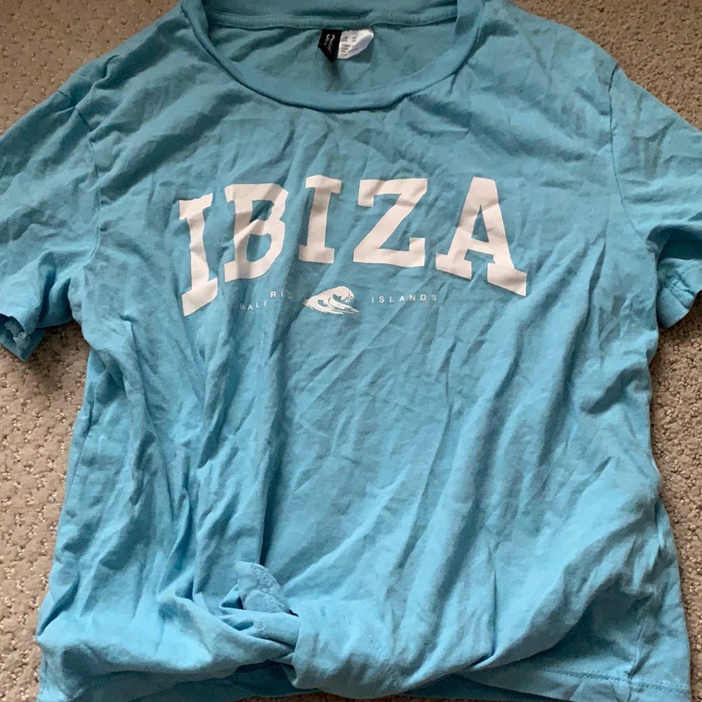 Tee